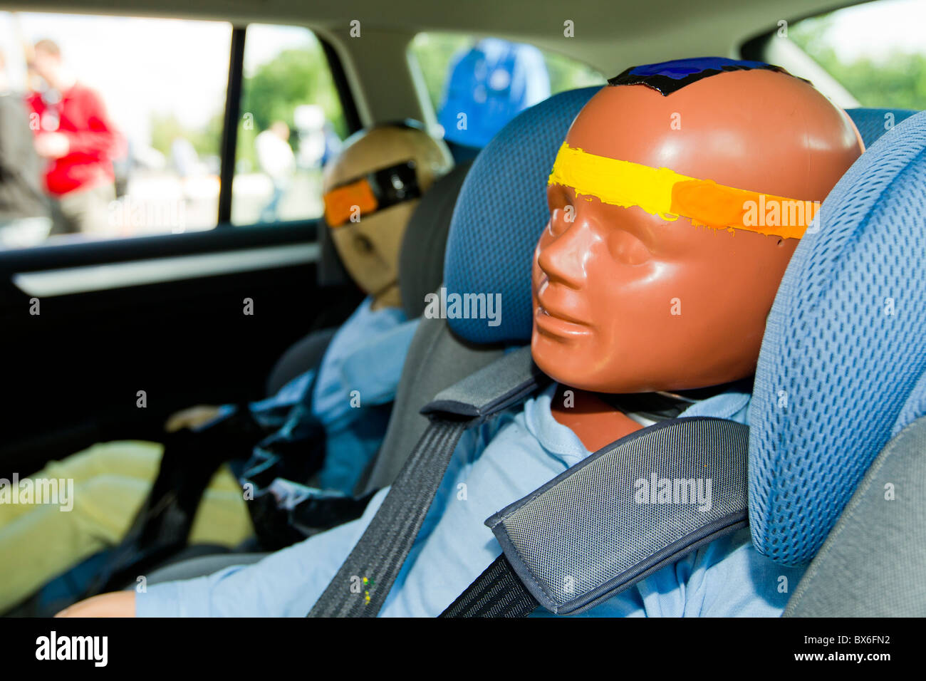 Crash test dummy skoda hires stock photography and images Alamy