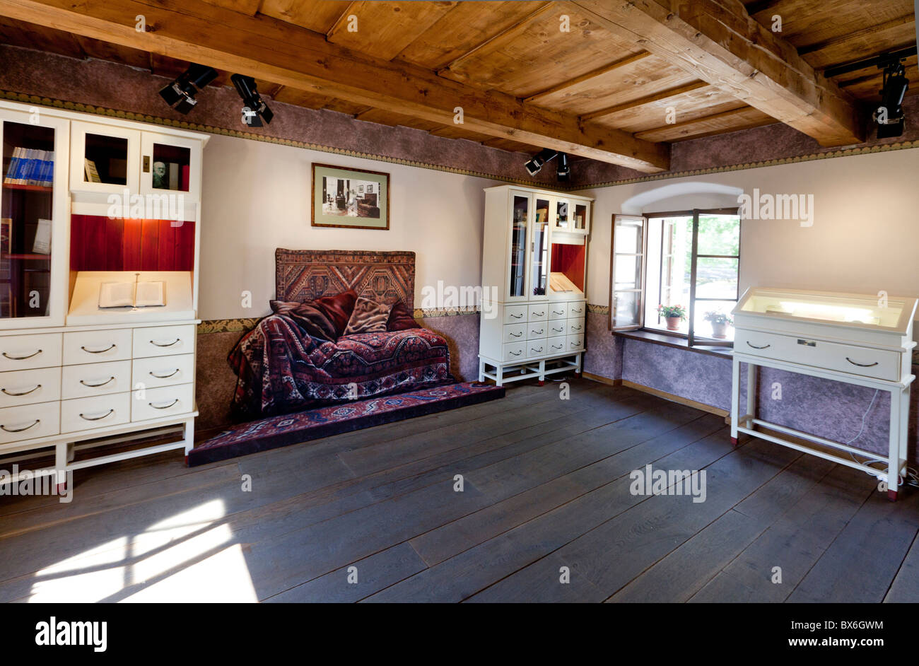 room, sofa, couch, Sigmund Freud, psychoanalyst, native house, Pribor