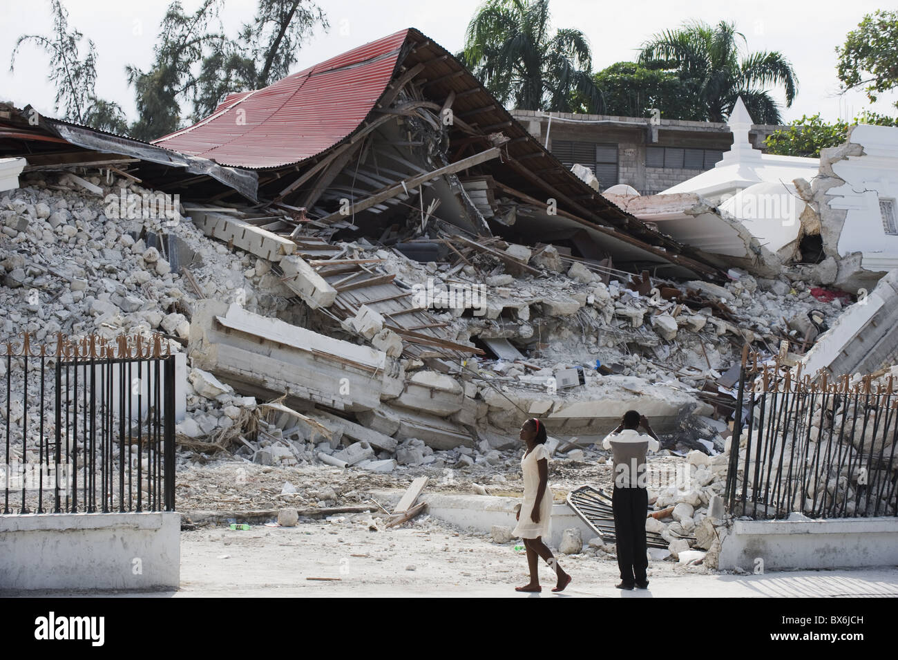 January 2010 earthquake damage, downtown, Port au Prince, Haiti, West Indies, Caribbean, Central America Stock Photo