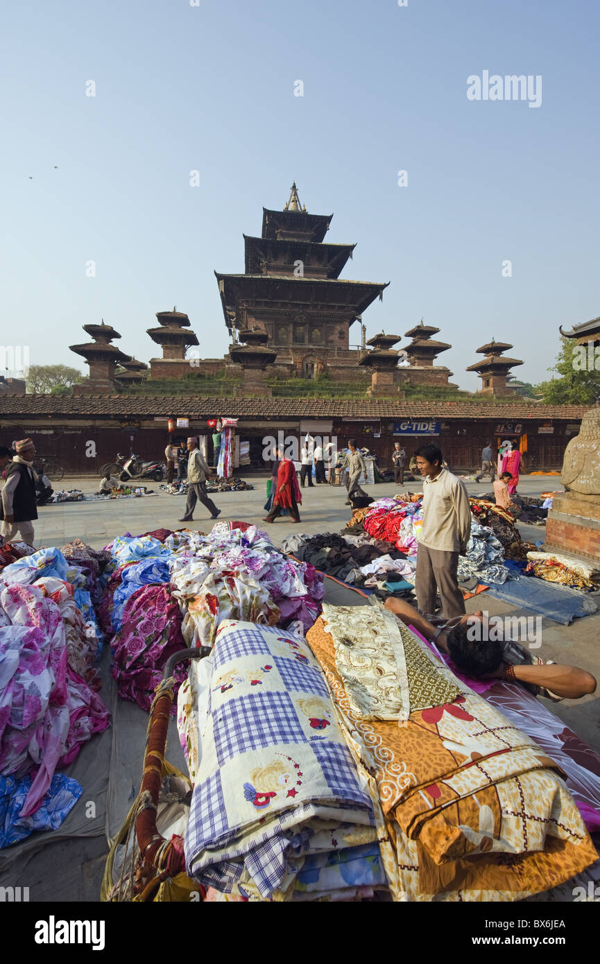 Street market and temple at Durbar Square, Kathmandu, Nepal, Asia Stock Photo