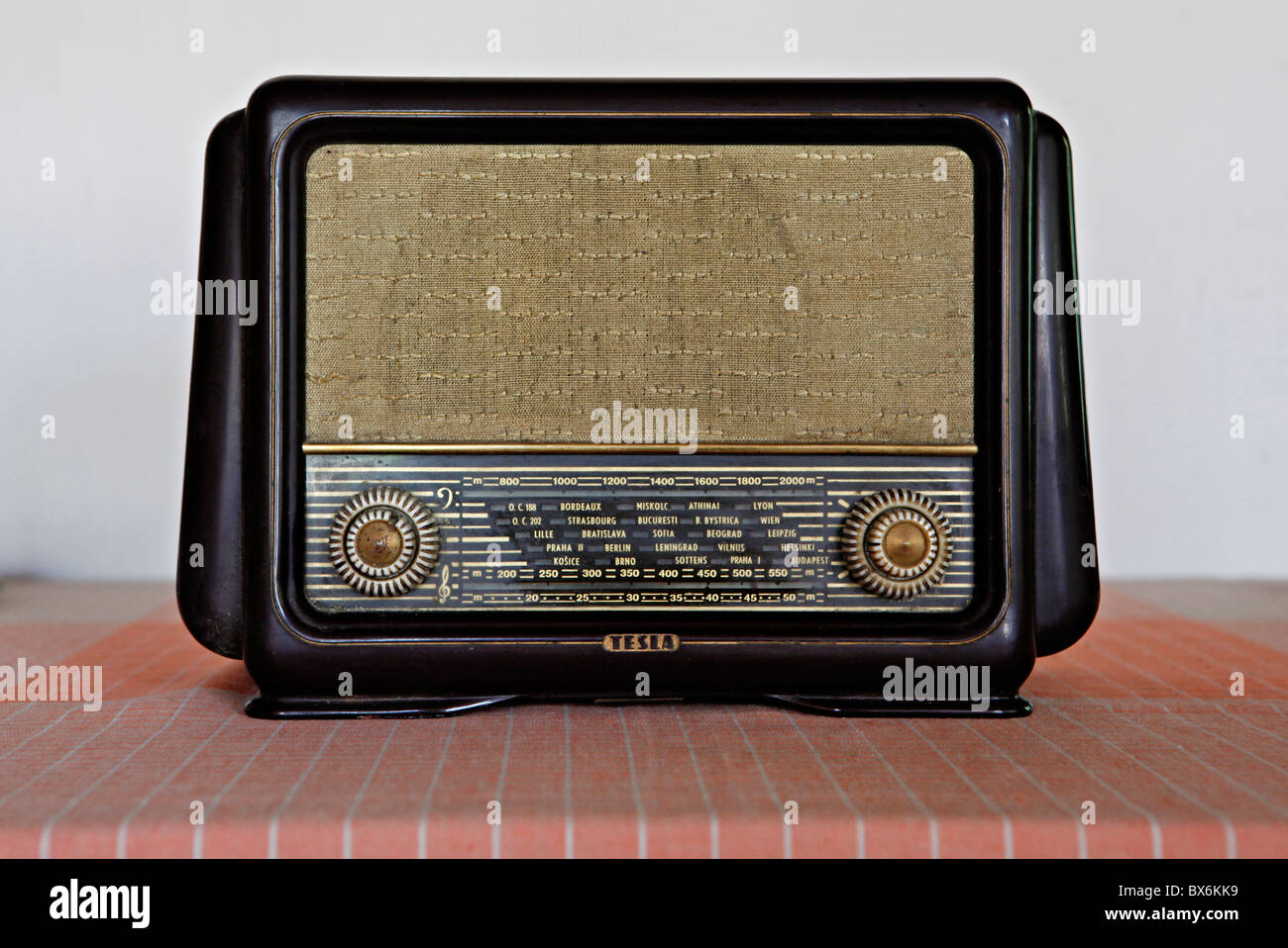 Historical radio hi-res stock photography and images - Alamy