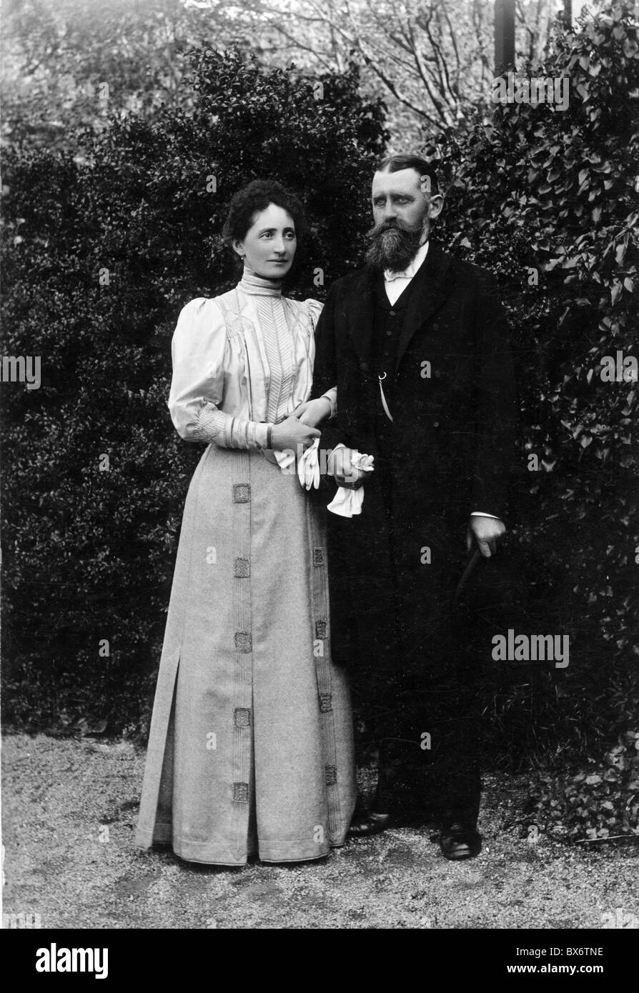 1910s long beard hi-res stock photography and images - Alamy