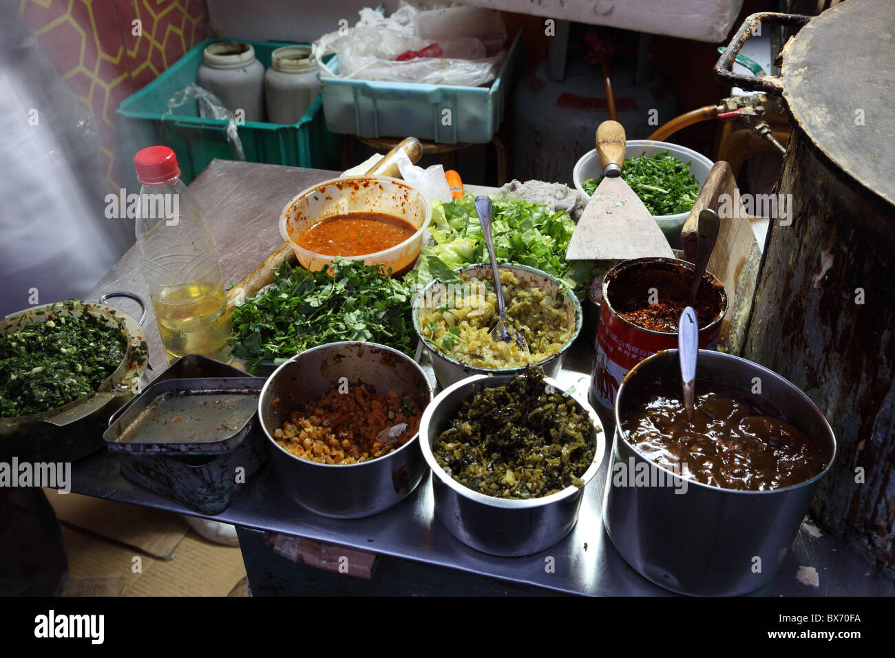 Small cookshop in Shanghai, China Stock Photo