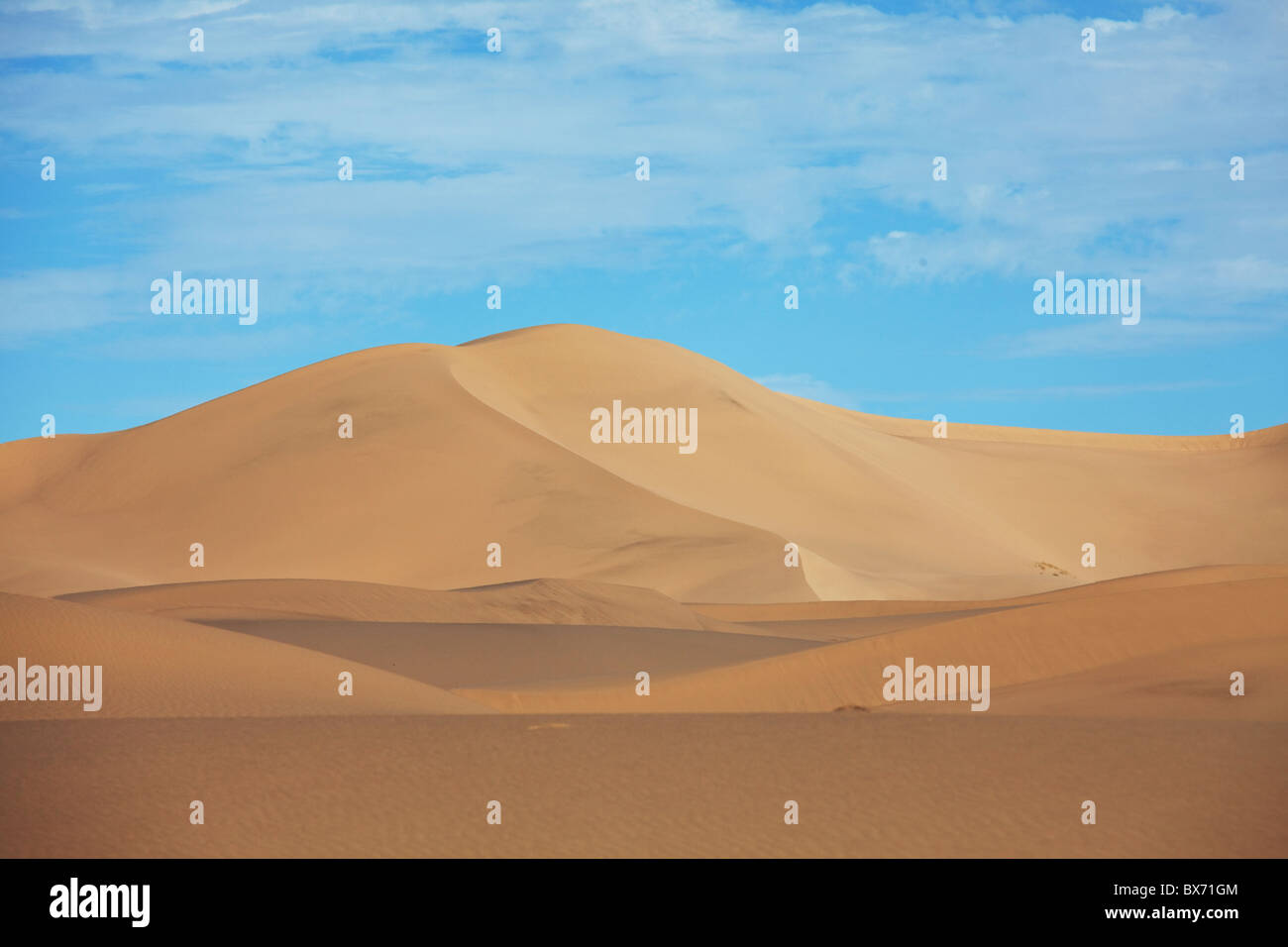 Sand desert Khongoryn Els, Gobi, Gurvan Saikhan National Park near ...