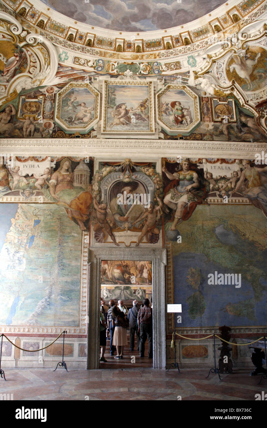 Villa Farnese Interior