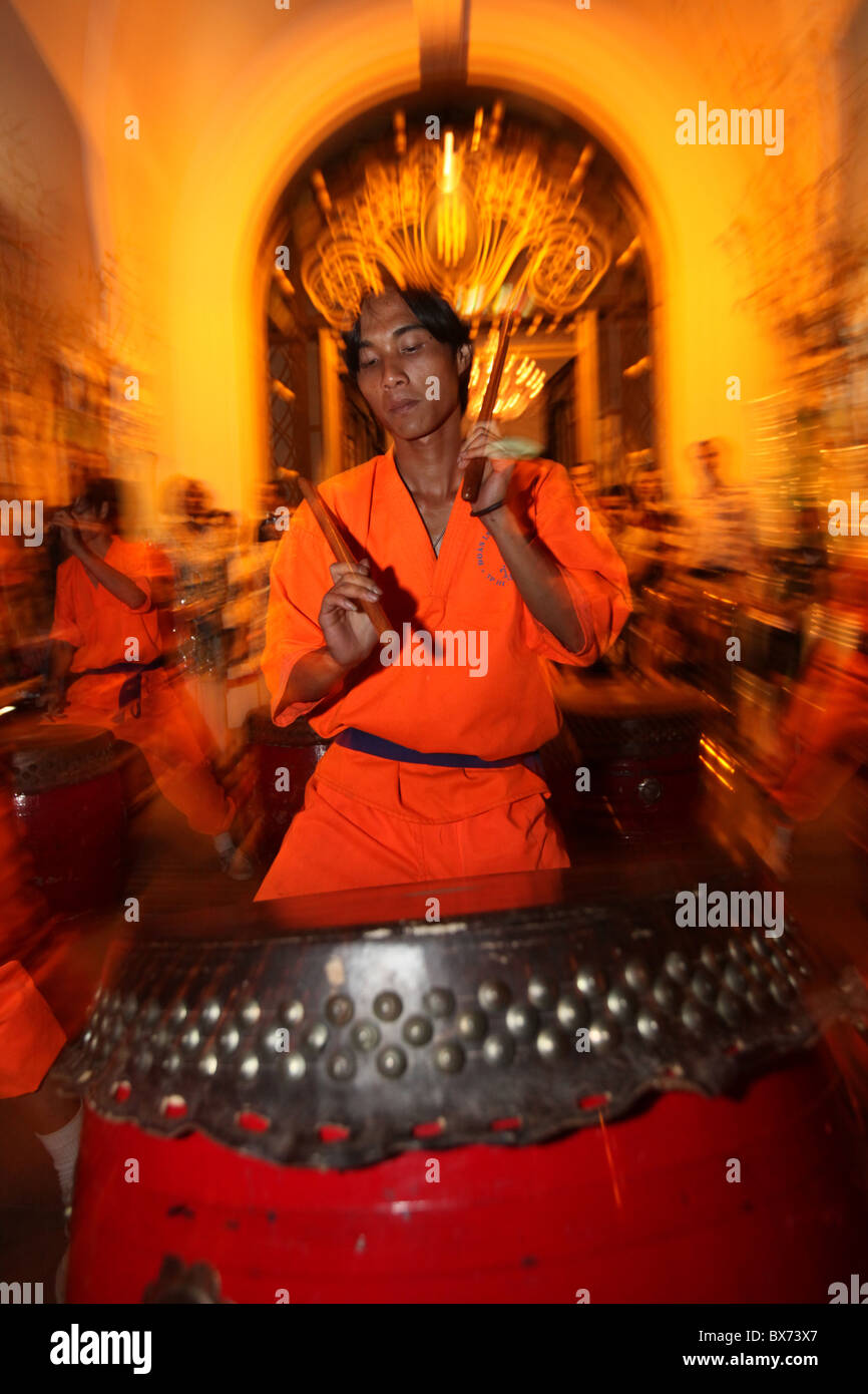 Drum and percussion music for the traditional Chinese New Year Lion Dance, Ho Chi Minh City, Vietnam, Indochina Stock Photo