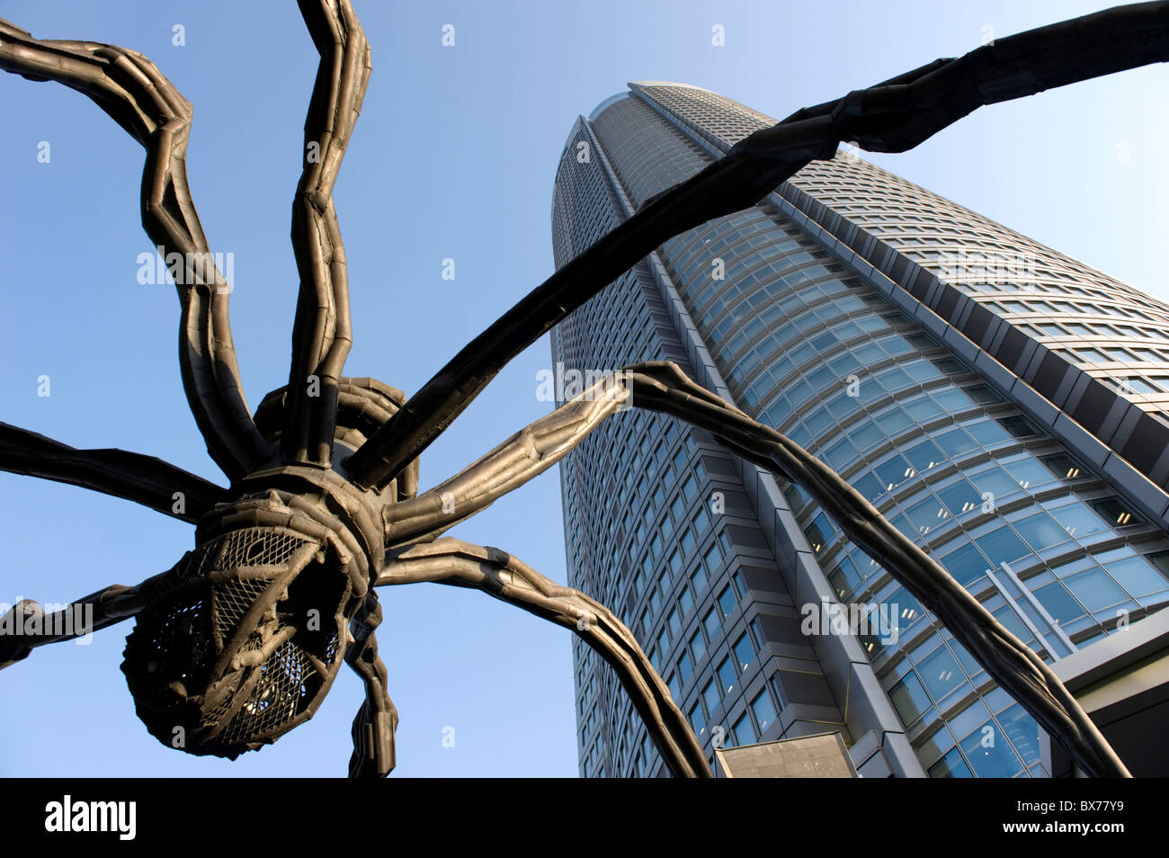 Maman Spider sculpture by Louise Bourgeois with Roppongi Hills Mori Tower in Roppongi, Tokyo, Japan, Asia Stock Photo