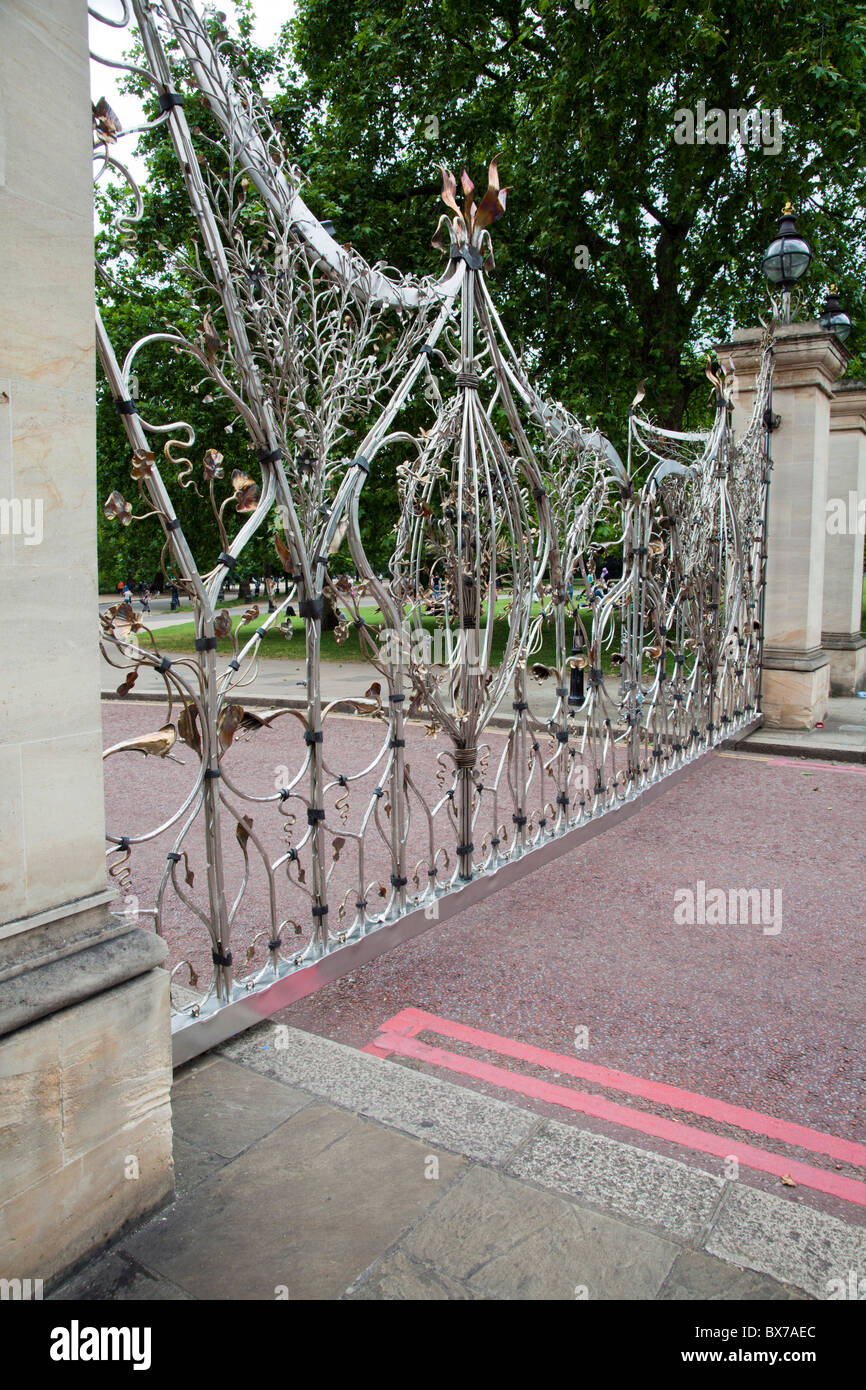 Queen elizabeth gate hyde park hires stock photography and images Alamy