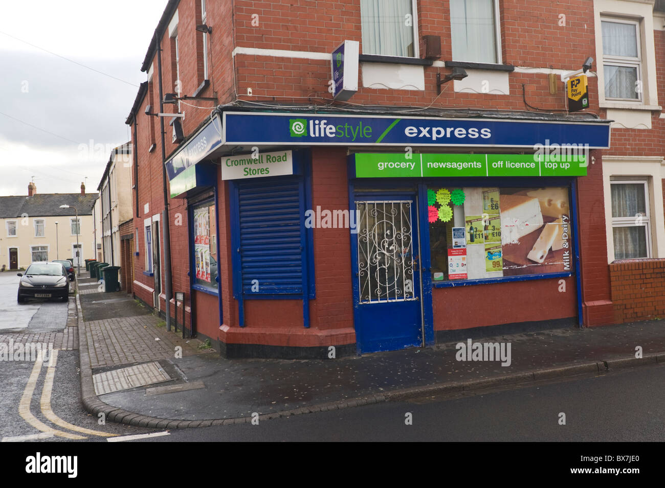 Corner Shops High Resolution Stock Photography and Images Alamy