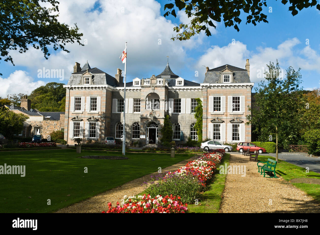 dh Saumarez Park CASTEL GUERNSEY Saumarez House and gardens garden mansion homestead granite Stock Photo