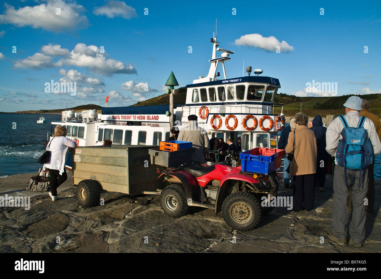 dh Herm Island HERM GUERNSEY passengers Trident Ferry Herm harbour pier transport travel Stock Photo