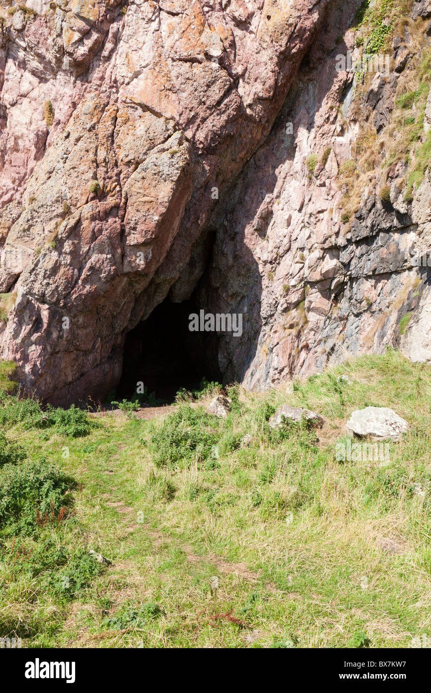 Keil caves hires stock photography and images Alamy