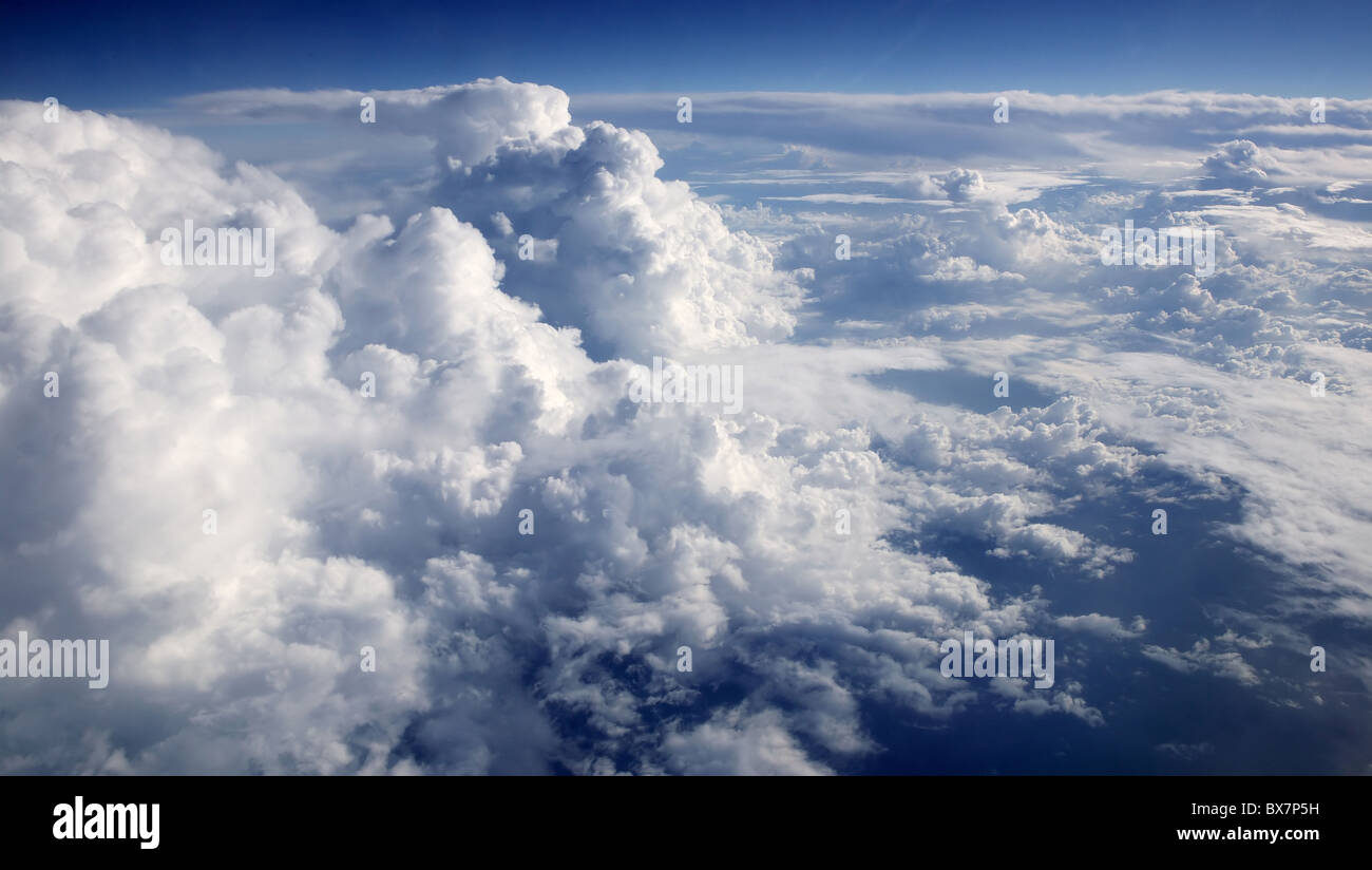 Cloud cover aerial hi-res stock photography and images - Alamy