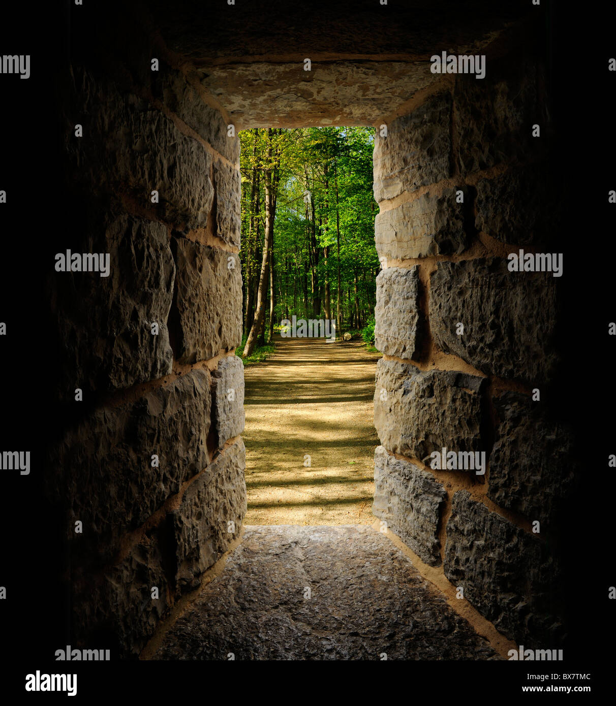 Window hi-res stock photography and images - Alamy