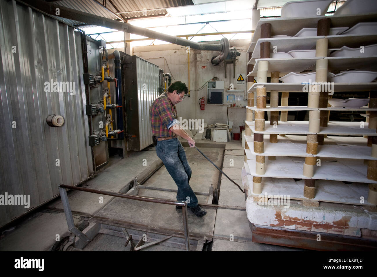 faria & bento porcelain stoneware and ceramic flameware factory located