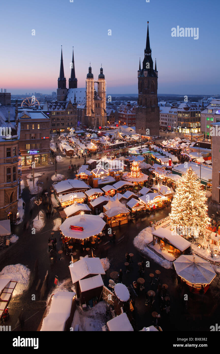 Christmas market in Halle (Saale), Germany;  Weihnachtsmarkt 2010 in Halle Stock Photo