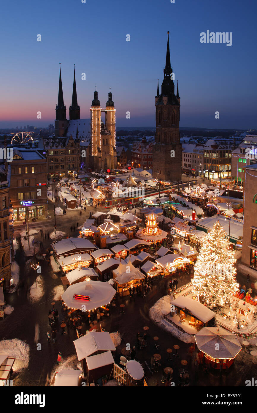 Christmas market in Halle (Saale), Germany;  Weihnachtsmarkt 2010 in Halle Stock Photo