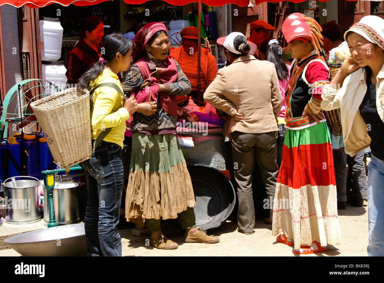 Weekly market, Shaxi, Jiangsu, China Stock Photo Alamy