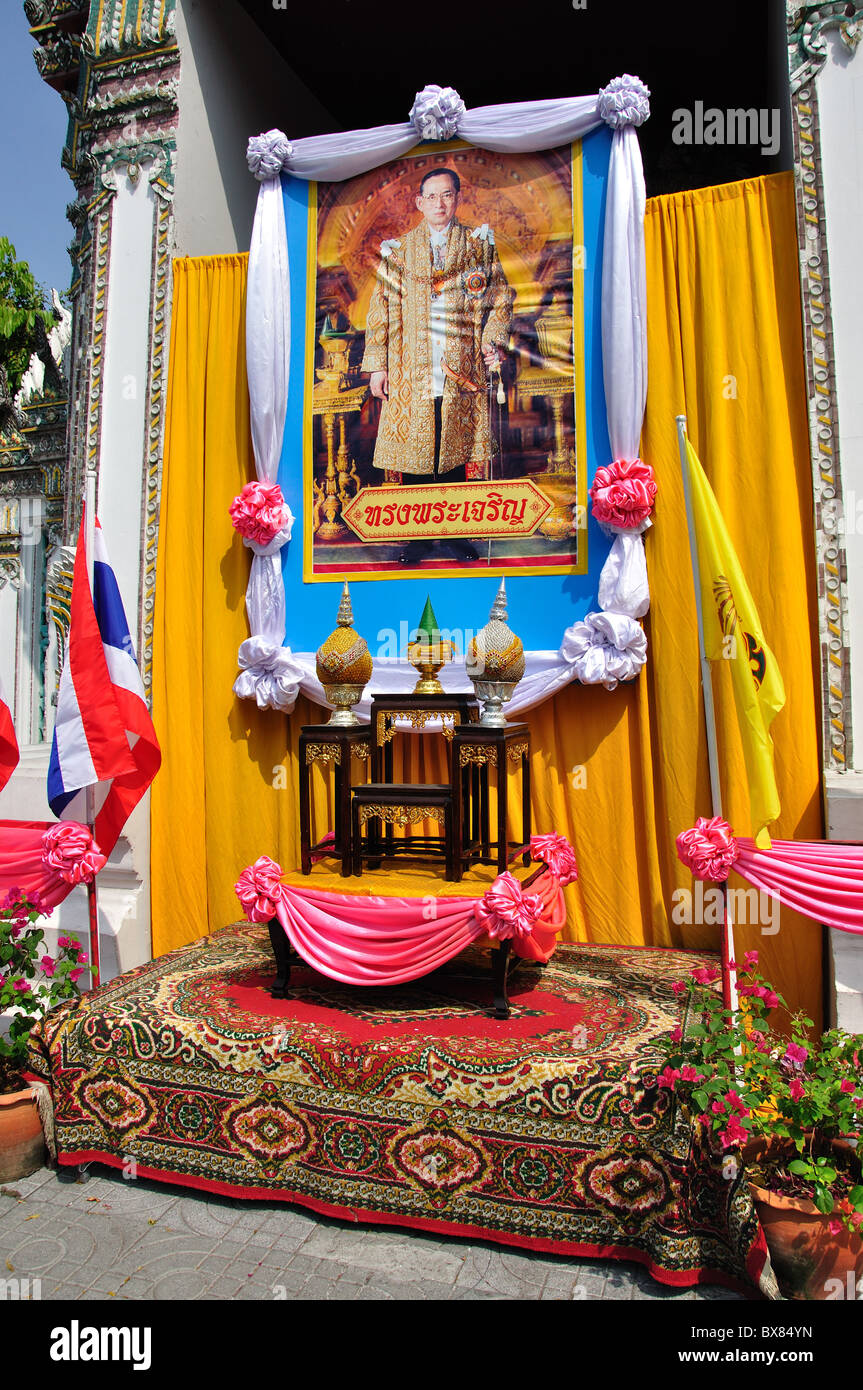 His Majesty King Bhumibol Adulyadej Birthday Tribute Outside Hotel Rattanakosin Island Bangkok