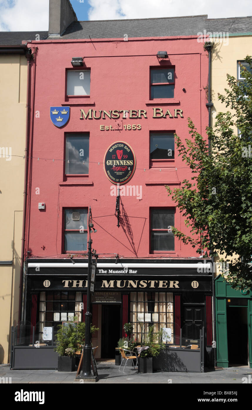 The "Munster Bar" public house in Waterford City, County Waterford