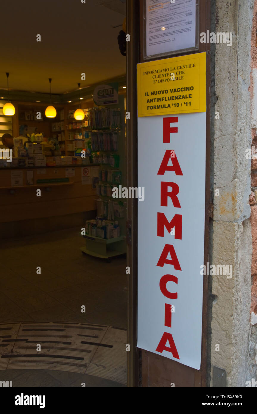 Chemist's sign italy hires stock photography and images Alamy