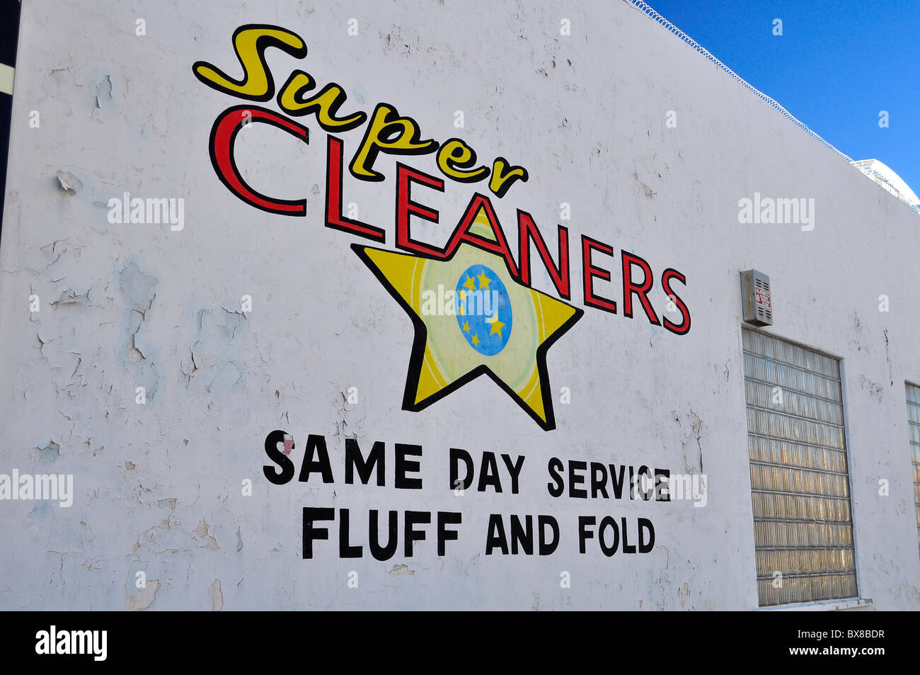 Laundry sign hires stock photography and images Alamy