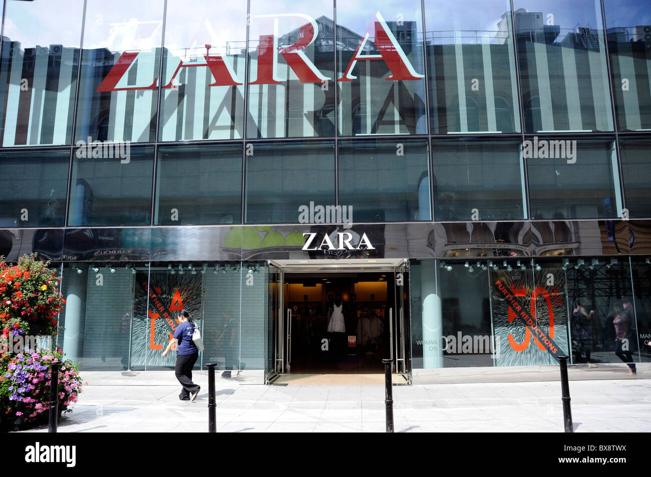 Zara shop in King street south,pedestrian precinct, Dublin city, Ireland  Stock Photo - Alamy
