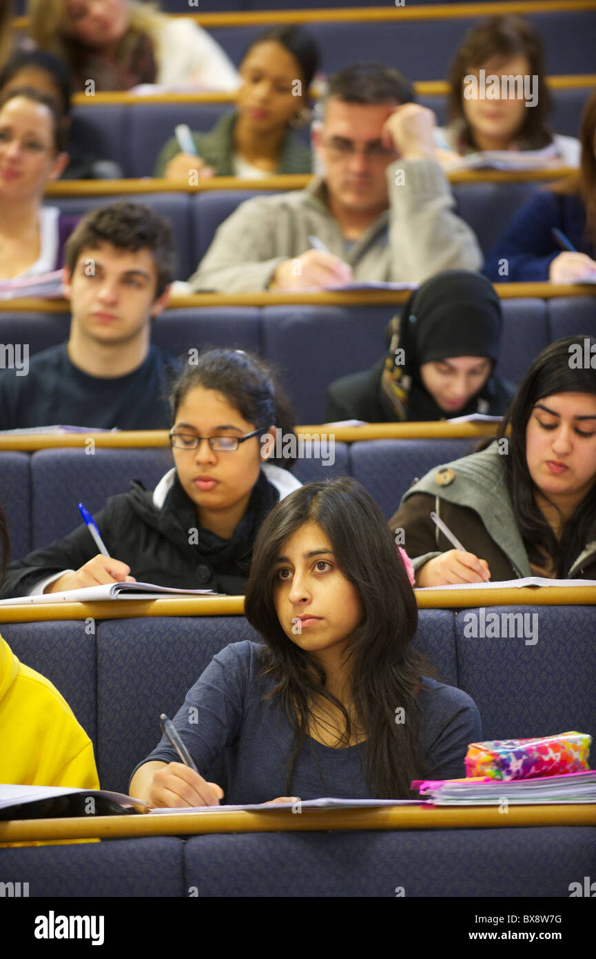 University students attend class Stock Photo - Alamy
