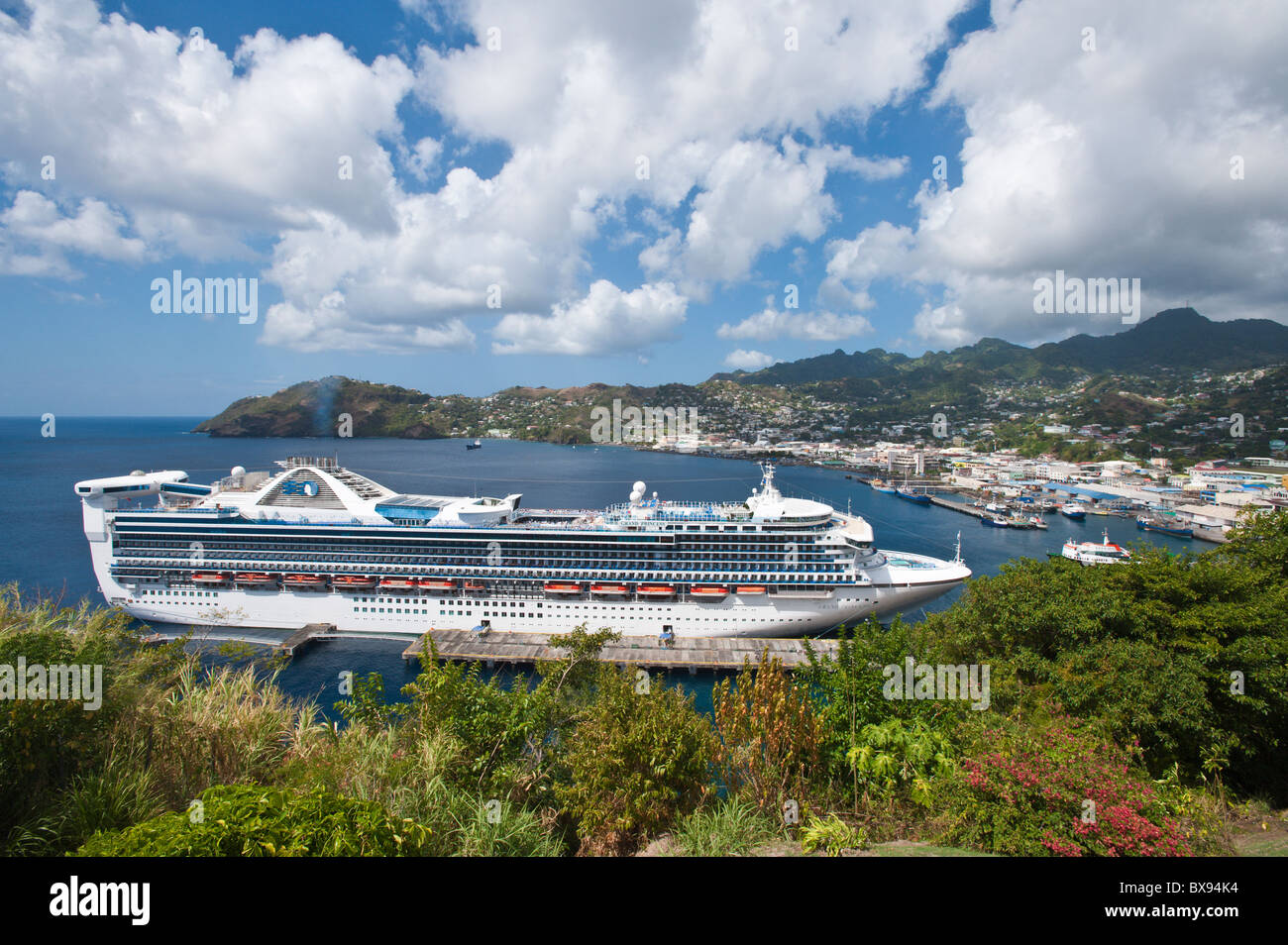 SVG CRUISE SHIP BERTH, Saint