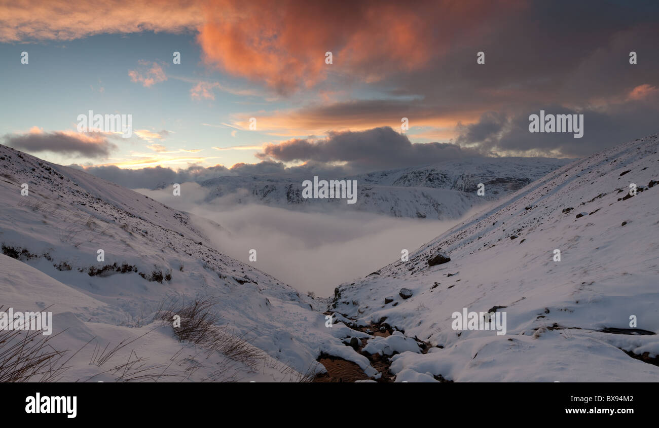 Cloud inversion lake district hi-res stock photography and images - Alamy