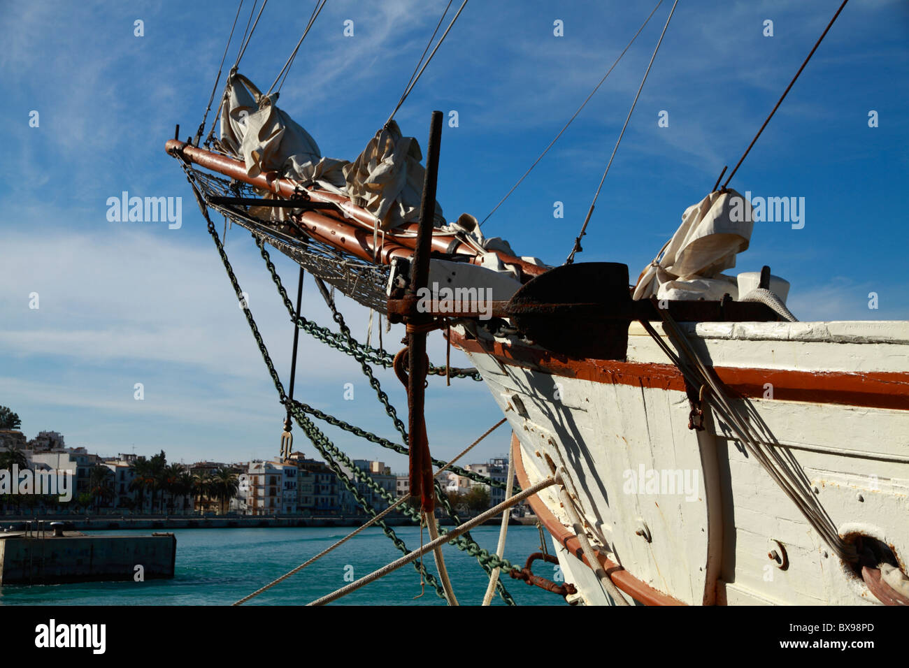 Detail view of bow and boom of a schooner (Tall ship) Stock Photo
