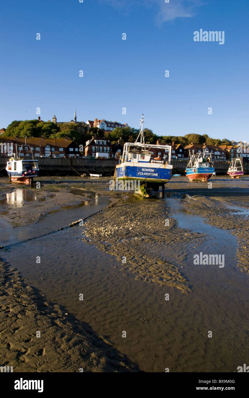Folkestone harbour fishing boats hi-res stock photography and images ...