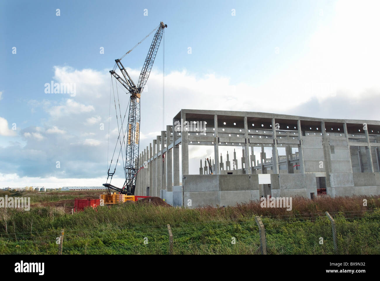 Construction of the concrete framework on a paper recycling plant Kings
