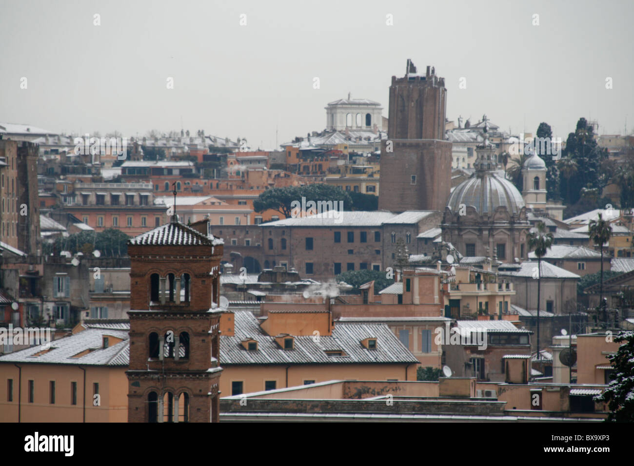 rare snow fall in rome on the 12 february 2010 Stock Photo - Alamy