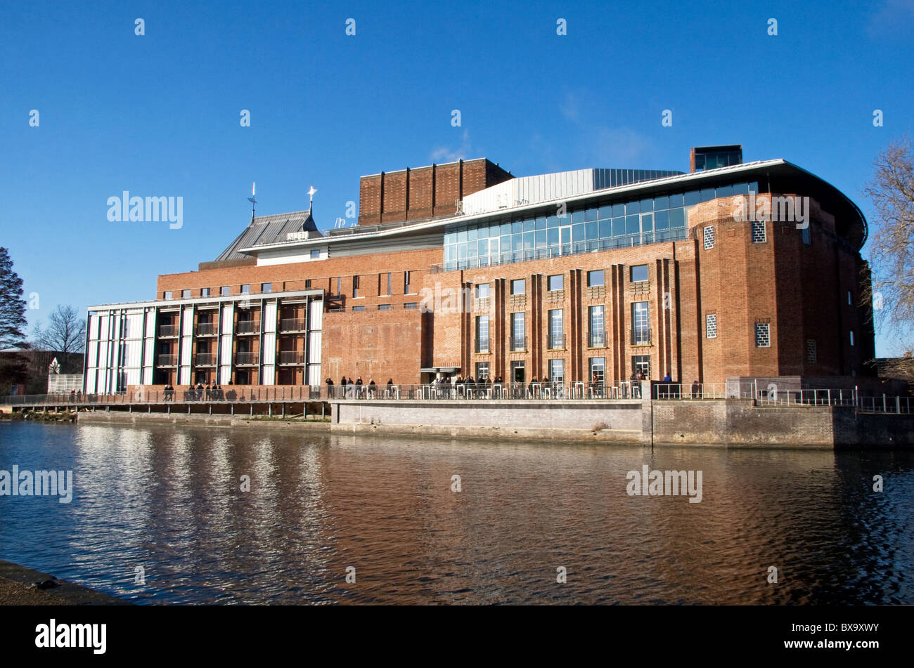 New Royal Shakespeare and Swan Theatres and River Avon, Stratford upon Avon, Warwickshire, England, UK Stock Photo