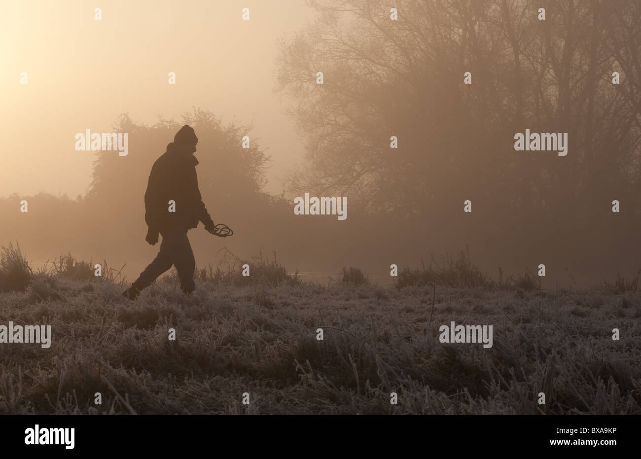 Dense fog england hi-res stock photography and images - Alamy