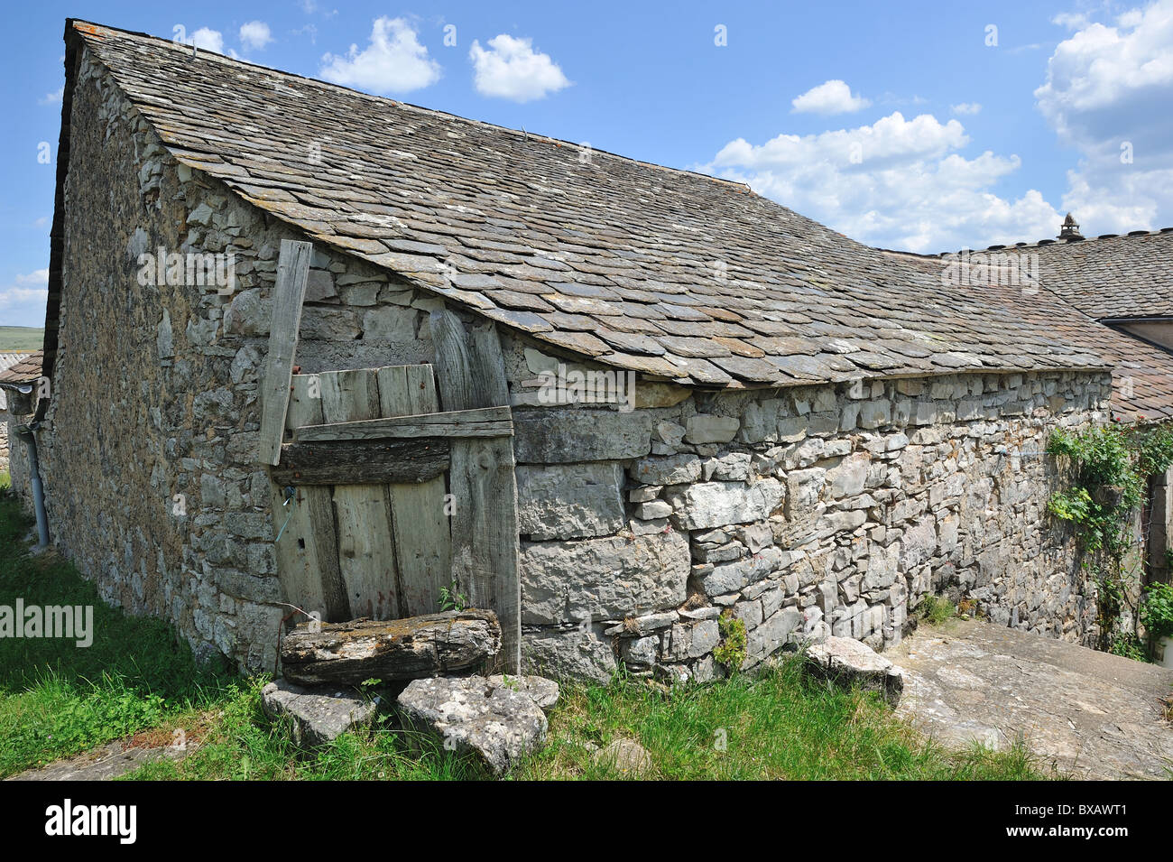 Old barn in hamlet called Costeguison on the Causse Méjean - Cevennes - France Stock Photo