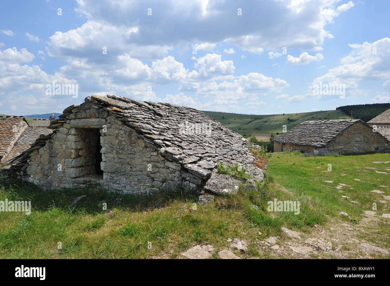 Old barn in hamlet called Costeguison on the Causse Méjean - Cevennes - France Stock Photo