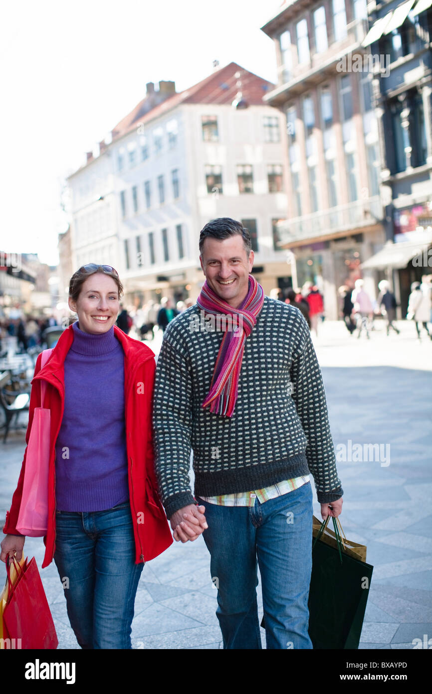 Only mid adult couples hi-res stock photography and images - Alamy
