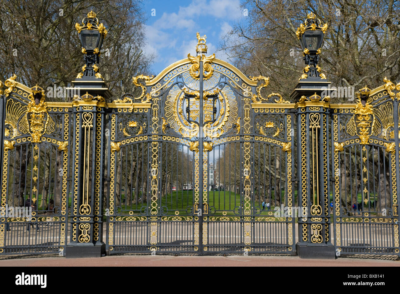 Green park london buckingham hires stock photography and images Alamy