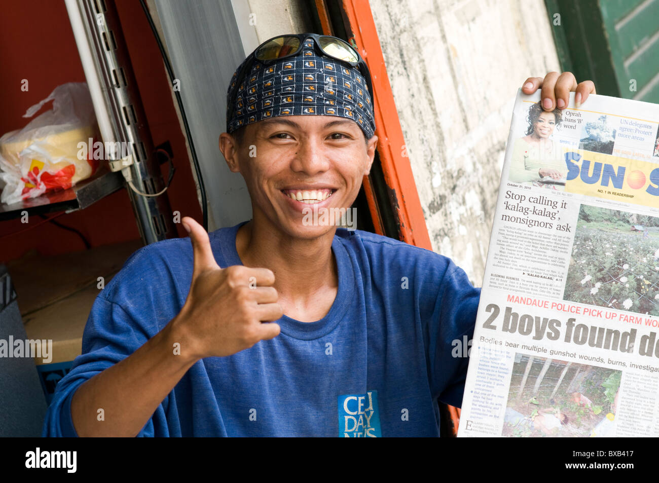 Newspaper Vendor Cebu City Philippines Stock Photo Alamy