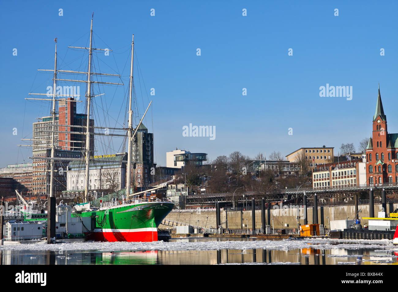 View of the frozen port of Hamburg, Germany and the river Elbe Stock ...