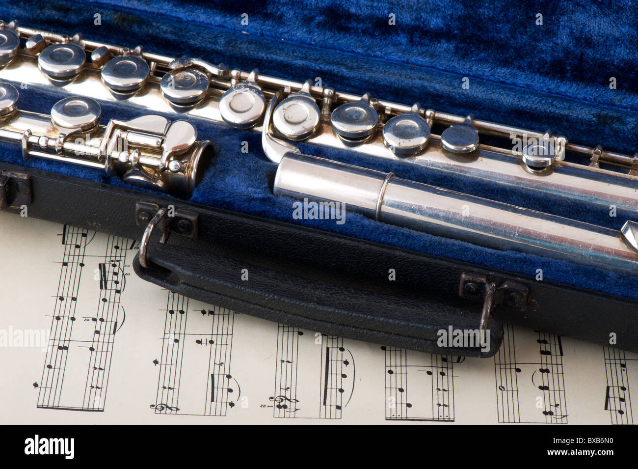 artley flute serial number 199770 worth