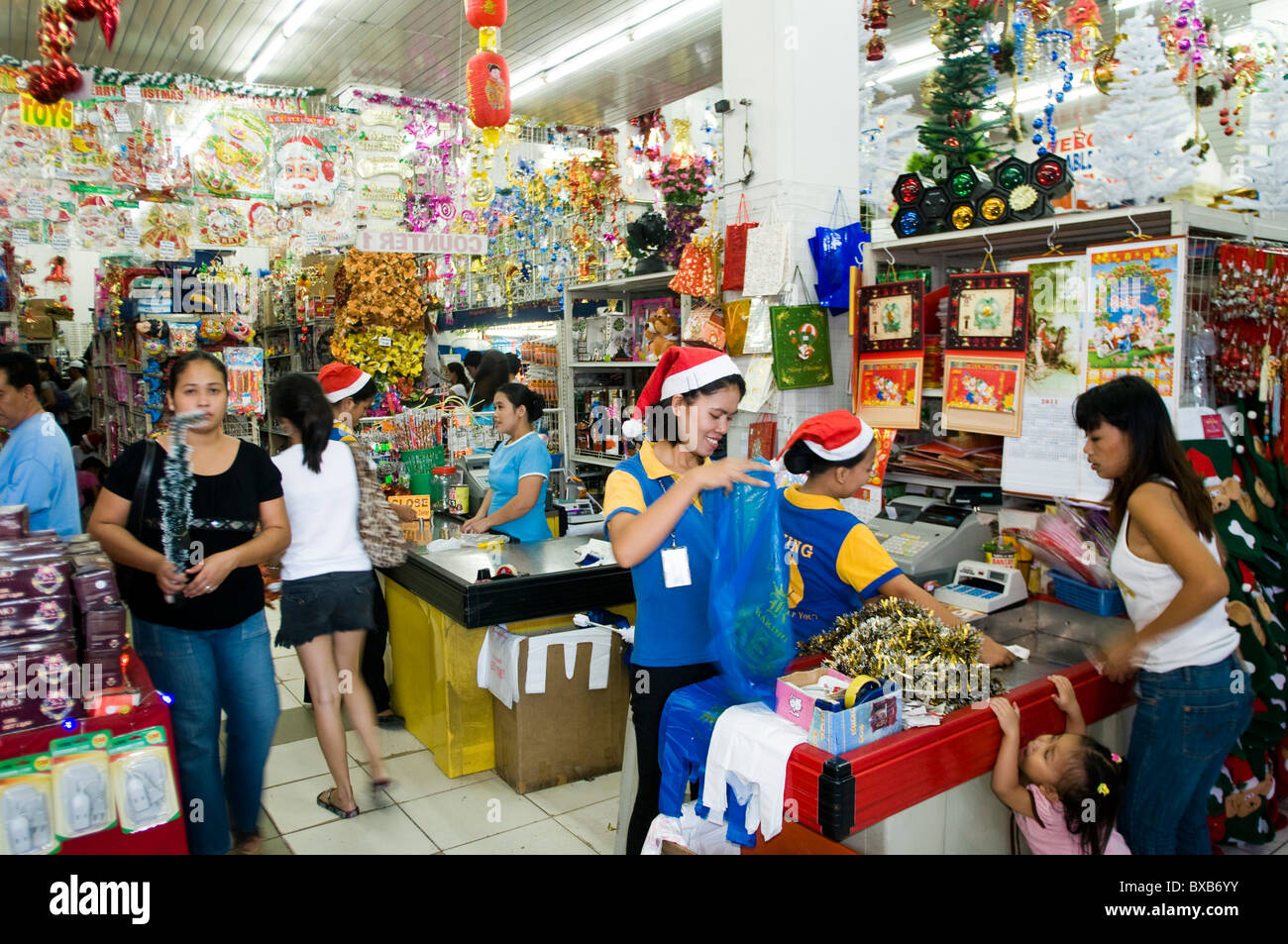christmas shopping, cebu city, philippines Stock Photo Alamy