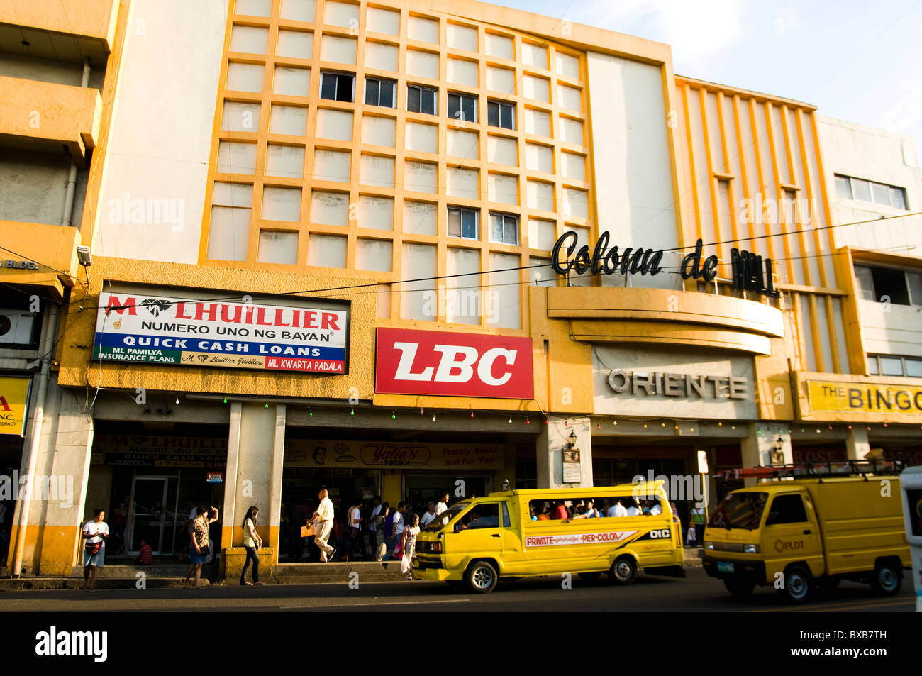 Colon street scene cebu city, philippines Stock Photo - Alamy