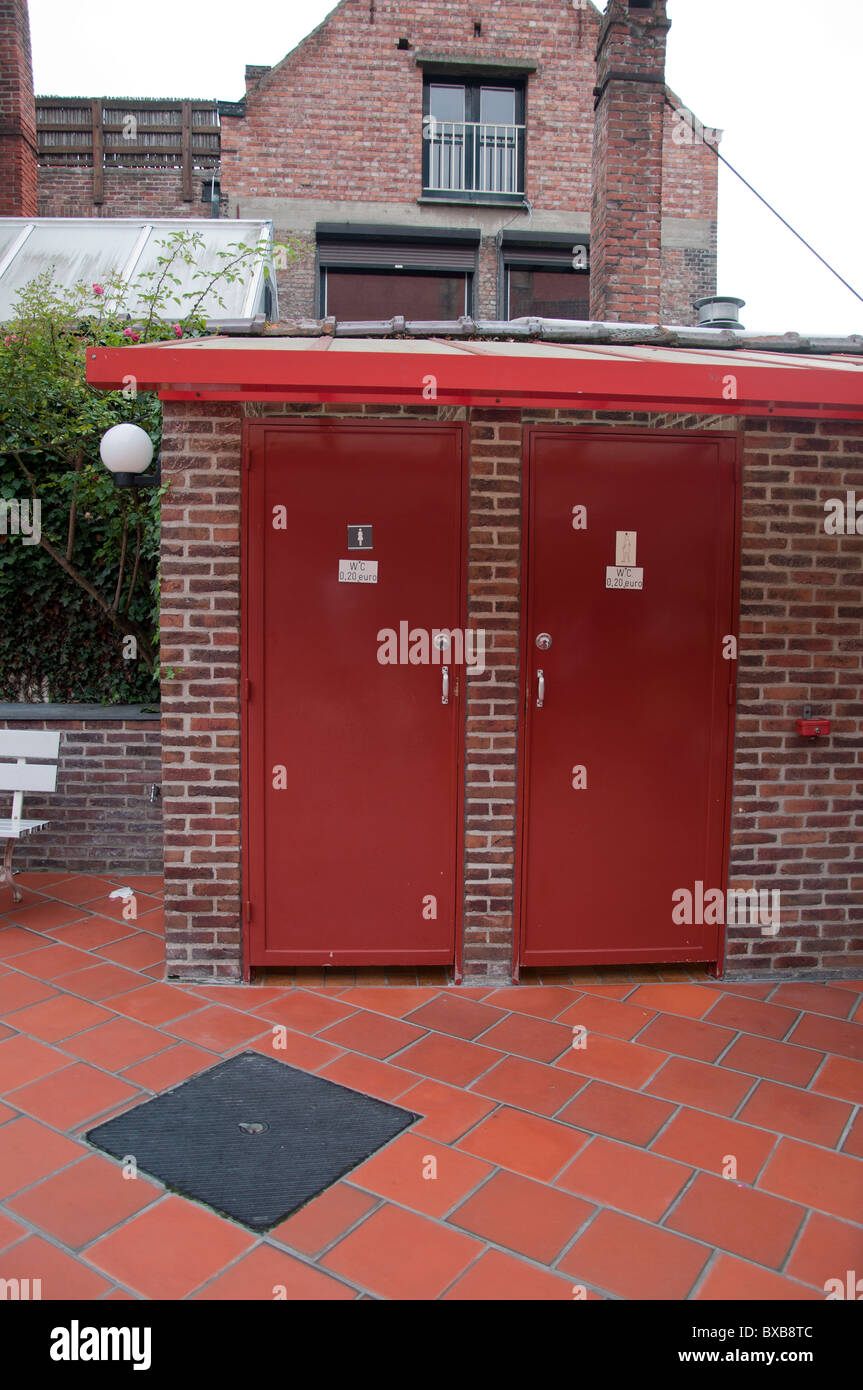 Male toilets hires stock photography and images Alamy