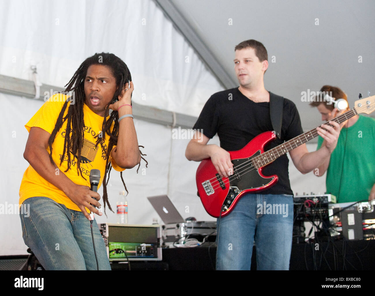 AfricanAmerican male singer with dreadlocks and Anglo male guitarist