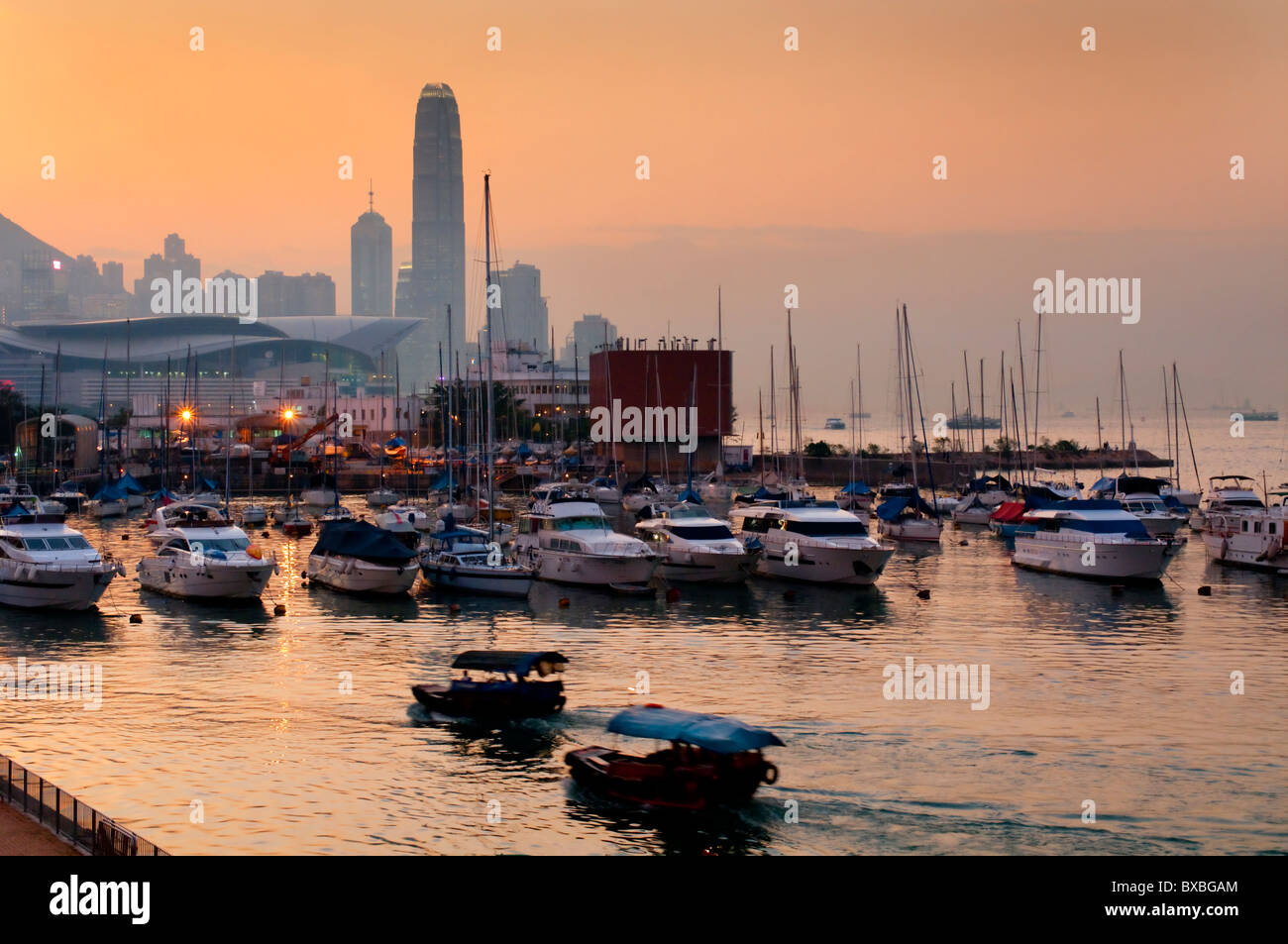 asia, china, hong kong, harbour skyline IFC Tower dusk 2009 Stock Photo