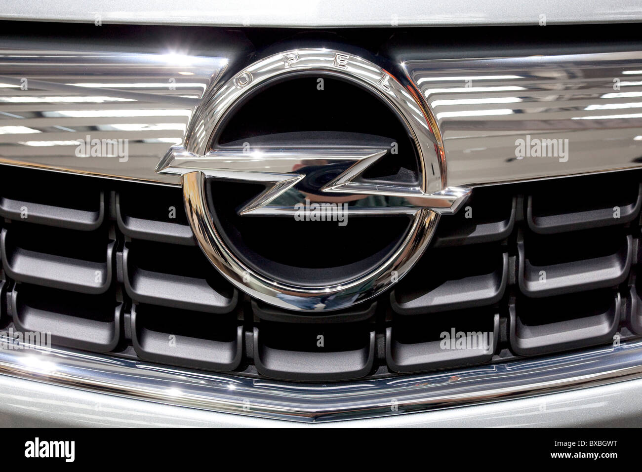 Logo of the Opel car brand Stock Photo - Alamy