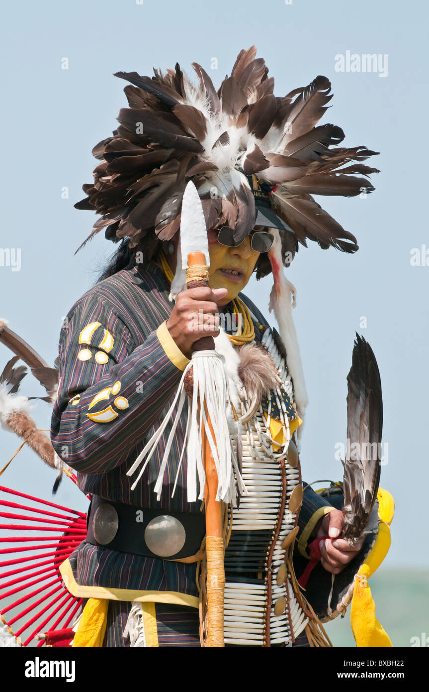 Canadian pow wow crafts hires stock photography and images Alamy